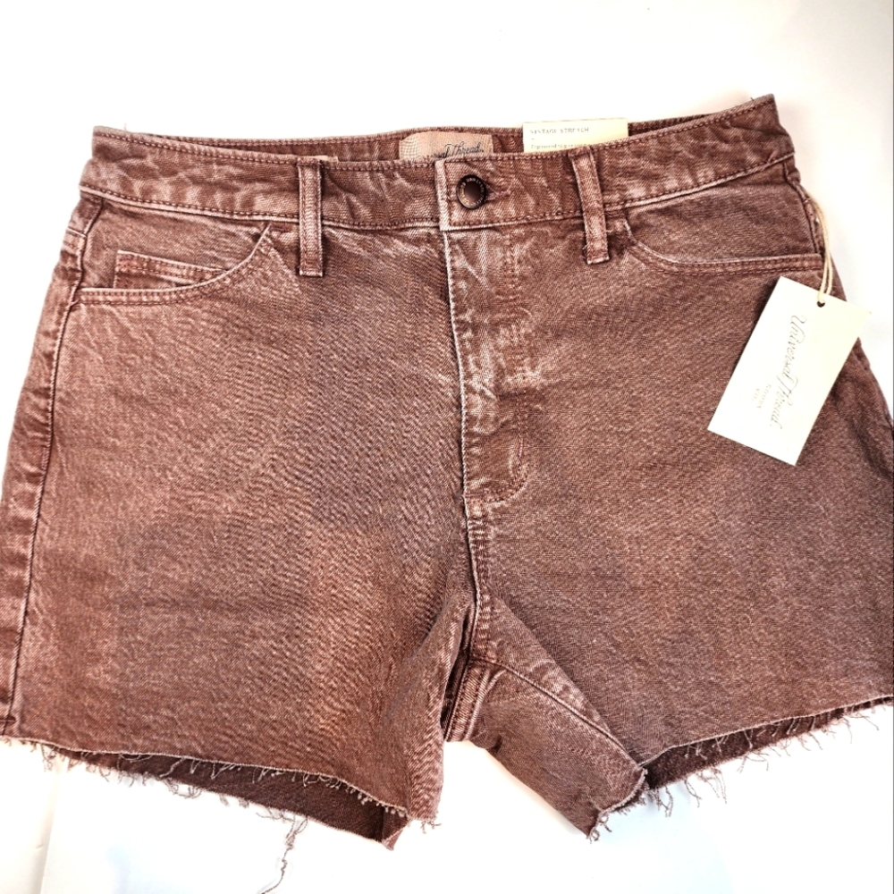 Universal Thread New Vintage Style Brown Shorts Stretch Midi Shorts Size 4